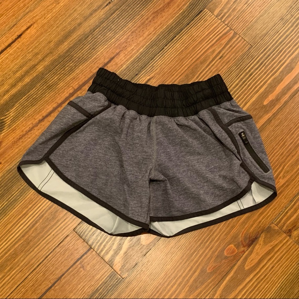 Lululemon shorts size 4